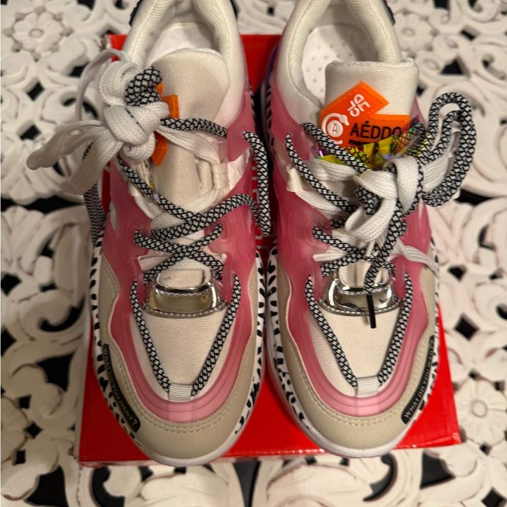 Nature Breeze Women's Chunky Dad Sneakers - Pink, White, Black Size 9 NIB - Picture 3 of 8